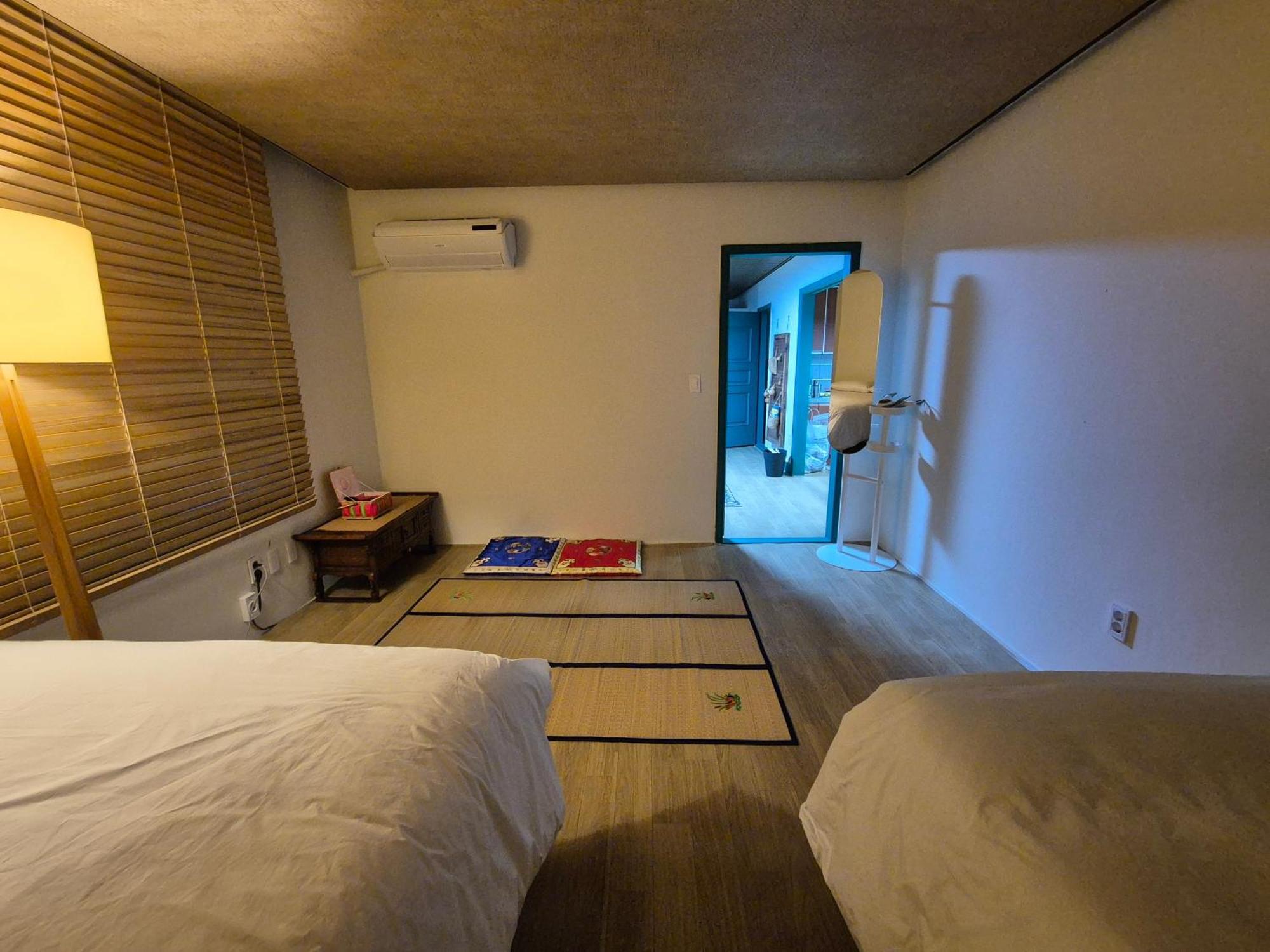 Stay Busan Seomyeon Exterior photo