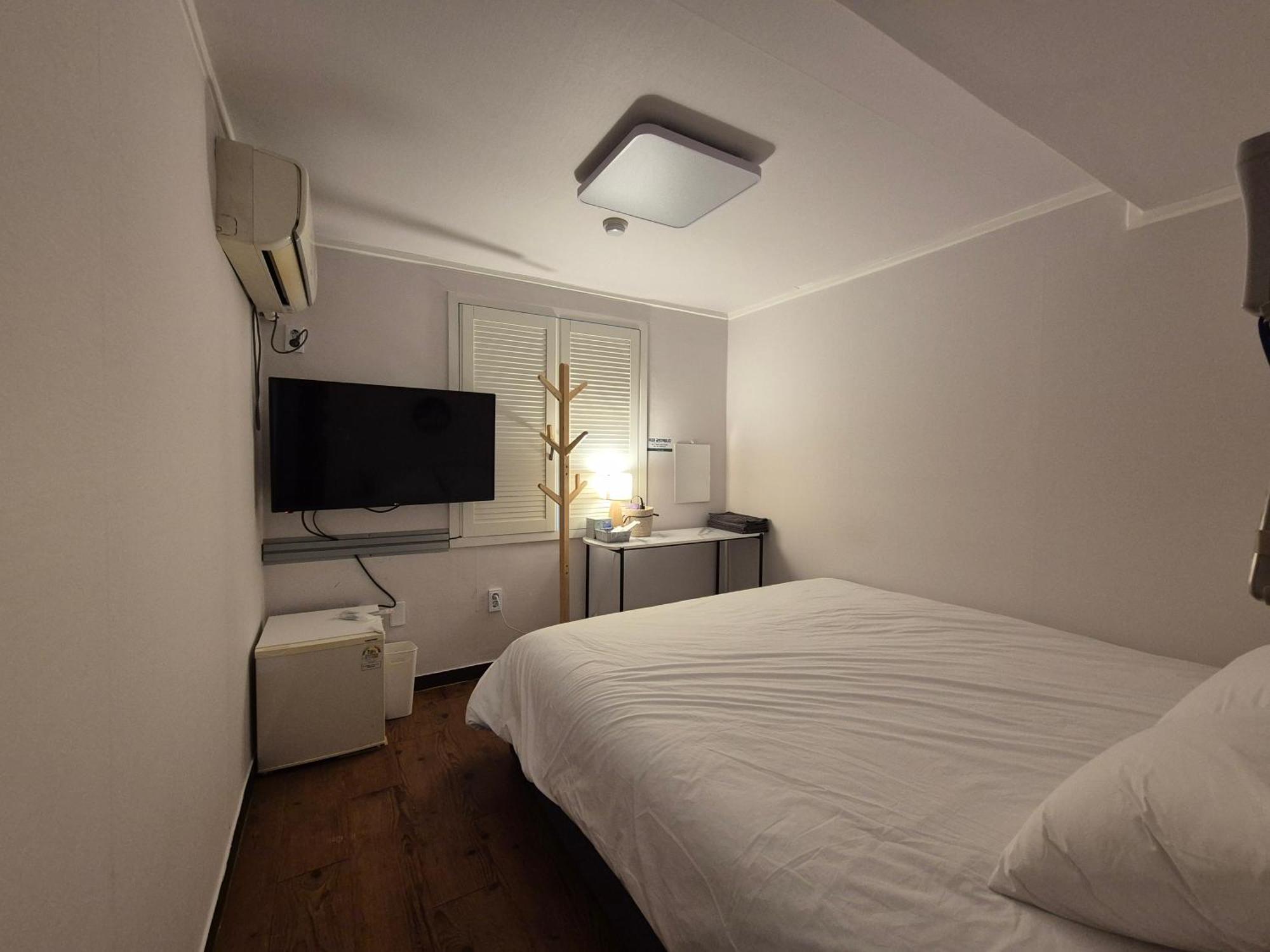 Stay Busan Seomyeon Exterior photo